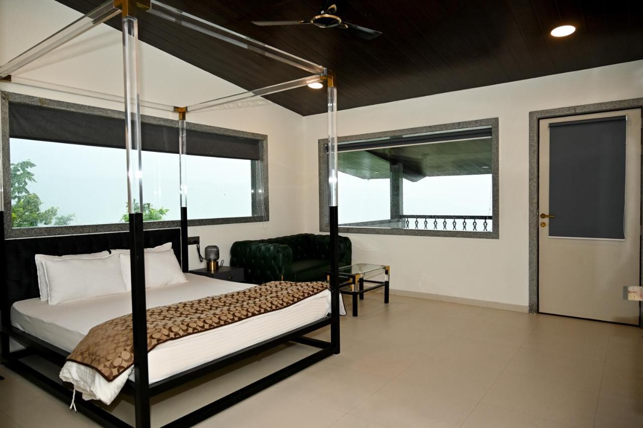 The Green Gate Resort Mulshi Exterior photo